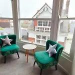 Stunning One Bedroom Holiday Flat In Weymouth