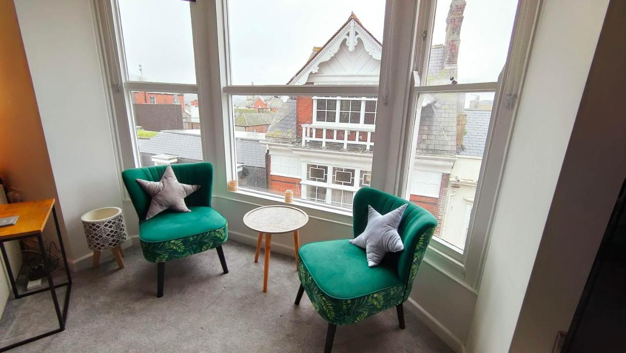 Stunning One Bedroom Flat In